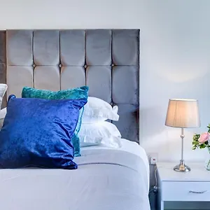  Apartment Flat In Greenwich O2 With Parking